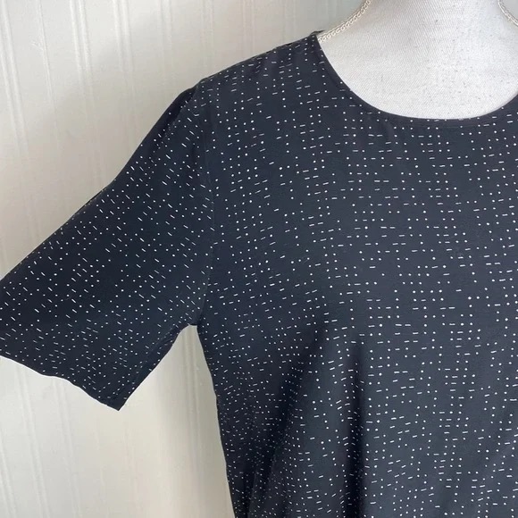 Eileen Fisher Blouse Dotted Short Sleeve Black White Size Medium NWOT - Picture 2 of 5